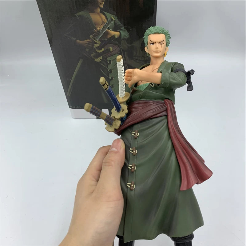 Figurine do Roronoa Zoro de 27 cm.