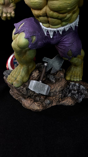 Diorama do Hulk e Spider Man